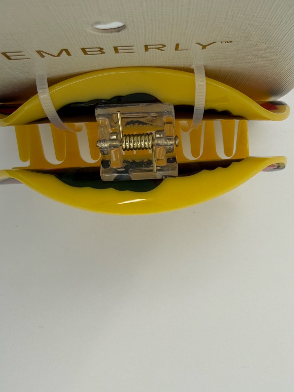 Emberly Yellow Taco Hair Clip 🌮 - Picture 3 of 4
